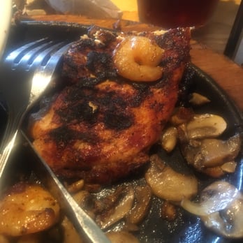 Applebee's Grill + Bar - Burnt "recooked" chicken and shrimp - American Near Me - Gilroy, California