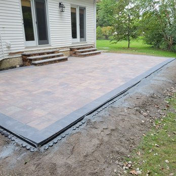 Riverside Landscape Management - Paver patio - Snow Removal Near Me - Beachwood, Ohio Riverside Landscape Management - Paver patio - Snow Removal Near Me - Beachwood, Ohio