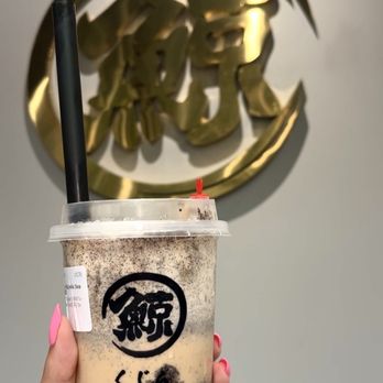 The Whale Tea Ramen - Creme Brulee Oreo Milk/Milk Tea / - Ramen Near Me - Avon, Connecticut The Whale Tea Ramen - Creme Brulee Oreo Milk/Milk Tea / - Ramen Near Me - Avon, Connecticut