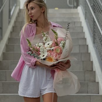 GiGi Flower Studio - Florists Near Me GiGi Flower Studio - Florists Near Me