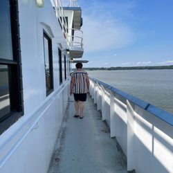 Jamestown-Scotland Ferry