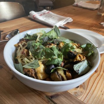 Edmund's Original - Mushroom pasta - Brewpubs Near Me - Charleston, South Carolina