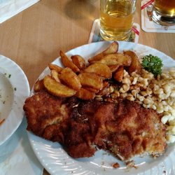 Bahnhofsrestauration - 1/2 eaten schnitzel