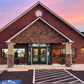 Tha Dawg House - The front entrance on opening day - Breakfast & Brunch Near Me - Dublin, Virginia Tha Dawg House - The front entrance on opening day - Breakfast & Brunch Near Me - Dublin, Virginia