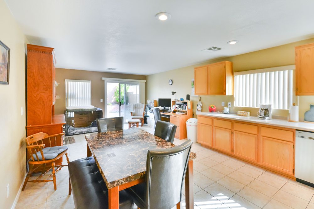 JAMIE HAMMONTREE NEXTHOME COMMUNITY REAL ESTATE 18 Photos 7181 N