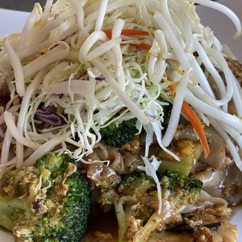 Rama Thai Restaurant - Chicken Pad Sie - ew - Thai Near Me - Beaverton, Oregon Rama Thai Restaurant - Chicken Pad Sie - ew - Thai Near Me - Beaverton, Oregon