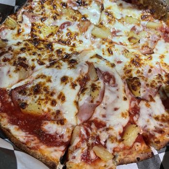 The Original Chicago's Pizza & Curry - Hawaiian Pizza - Pizza Near Me - Edinburgh, Indiana
