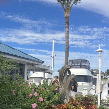 Gramma Dot's - Exterior - Seafood Near Me - Sanibel, Florida