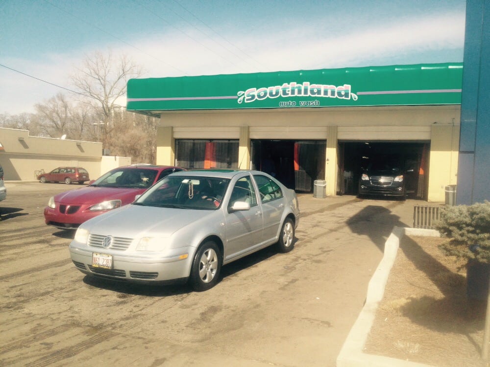 SOUTHLAND AUTO WASH Updated October 2024 11 Reviews 1259 28th St SW, Wyoming, Michigan