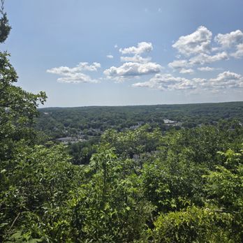 West Rock Ridge State Park - Parks Near Me - New Haven, Connecticut West Rock Ridge State Park - Parks Near Me - New Haven, Connecticut