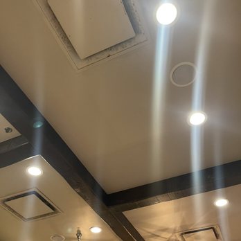 la Madeleine - more dirty vents over the tables - Cafes Near Me - Pearland, Texas la Madeleine - more dirty vents over the tables - Cafes Near Me - Pearland, Texas