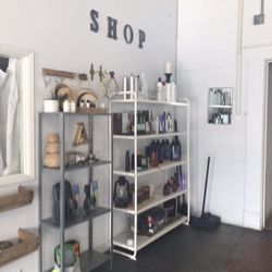 adorn salon and boutique