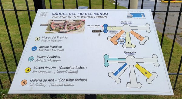 Museo Marítimo y del Presidio de Ushuaia by null