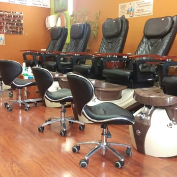 VNS Nails & Spa - Pedicure stations - Nail Salons Near Me - Portland, Oregon VNS Nails & Spa - Pedicure stations - Nail Salons Near Me - Portland, Oregon