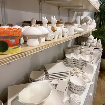 Kitsch - Interior - Art Classes Near Me - Fullerton, California
