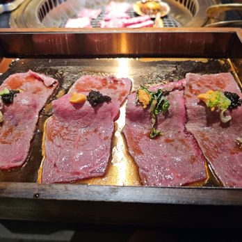 Chubby Cattle - A5 wagyu w/ uni - Barbeque Near Me - Pleasanton, California Chubby Cattle - A5 wagyu w/ uni - Barbeque Near Me - Pleasanton, California