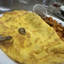 Spinach & Mushroom Omelette.  Perfect.