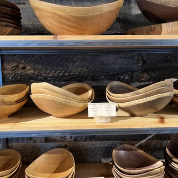 Andrew Pearce Bowls - lave edge bowls are fantastic - Home Decor Near Me - Hartland, Vermont Andrew Pearce Bowls - lave edge bowls are fantastic - Home Decor Near Me - Hartland, Vermont