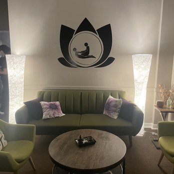 Thai Lotus Bodywork - Massage Therapy Near Me - Chicago, Illinois