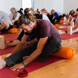 Kaiut Yoga Boulder - In Practice