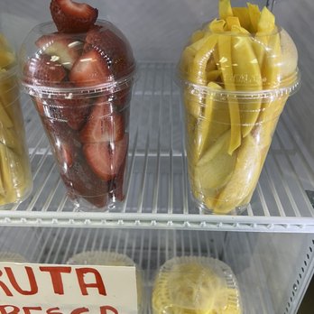 Hershey's Ice Cream & Coffee - Fresh fruit - Ice Cream & Frozen Yogurt Near Me - Sterling, Virginia Hershey's Ice Cream & Coffee - Fresh fruit - Ice Cream & Frozen Yogurt Near Me - Sterling, Virginia