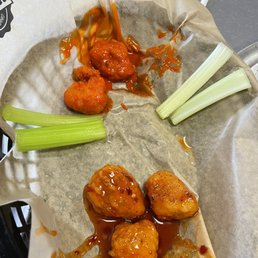"Medium sized wings" "Medium sized wings"