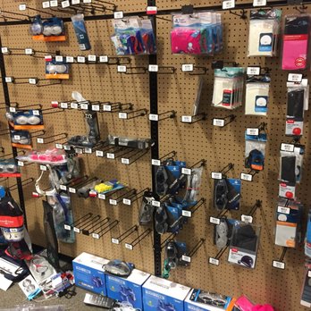 DICK'S Sporting Goods - Sports Wear Near Me - Dedham, Massachusetts