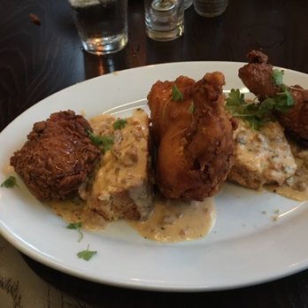 Fred's Garage - American Near Me - Winnetka, Illinois