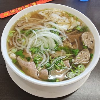 Pho Huong Viet - The deluxe (5 meat combo) phó - Vietnamese Near Me - Yukon, Oklahoma