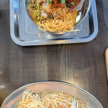 Lucky Noodles - Thai Near Me - Denver, Colorado