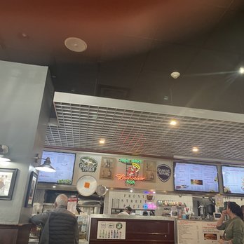 Front Street Pizza - Inside - Pizza Near Me - Brooklyn, New York Front Street Pizza - Inside - Pizza Near Me - Brooklyn, New York