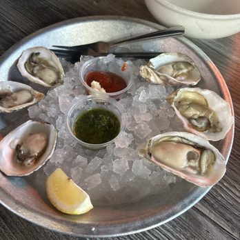 The Dive Oyster Bar - Seafood Near Me - Temple City, California