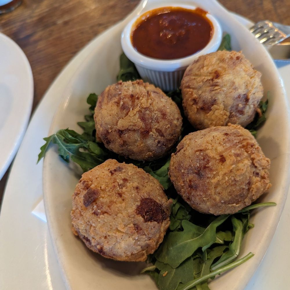 Pub Republic - Jalapeno cheddar tots - Gastropubs Near Me - Petaluma, California Pub Republic - Jalapeno cheddar tots - Gastropubs Near Me - Petaluma, California