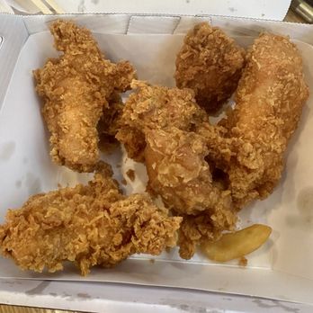 bb.q Chicken - Golden Fried Wings: Crispy and Delicious!!! - Chicken Wings Near Me - Aiea, Hawaii