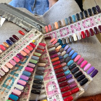 Golden Nails - Nail Salons Near Me - Honolulu, Hawaii