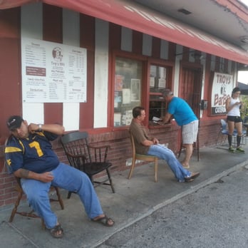 Troy's Bar-Be-Que - Barbeque Near Me - Boynton Beach, Florida