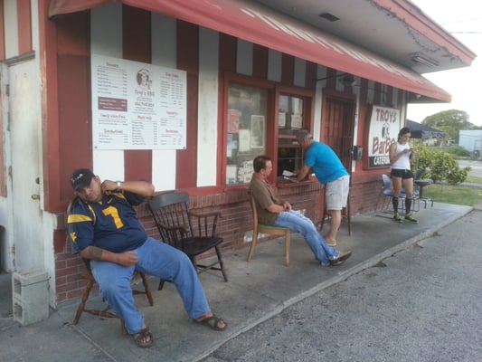 Troy's Barbeque and Southern Kitchen by null