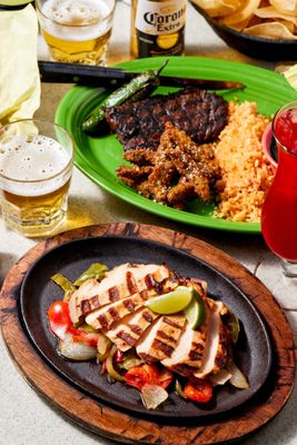 Mama Rajal MAMA ROJA MEXICAN KITCHEN - Updated March 2025 - 350 Photos & 476 ...