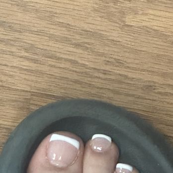 Lueur Nails & Spa - Nail extensions dip powder French tip - Nail Technicians Near Me - West Warwick, Rhode Island