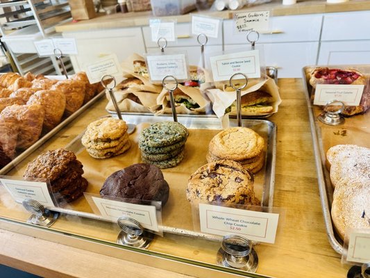 The Little Tart Bakeshop by null