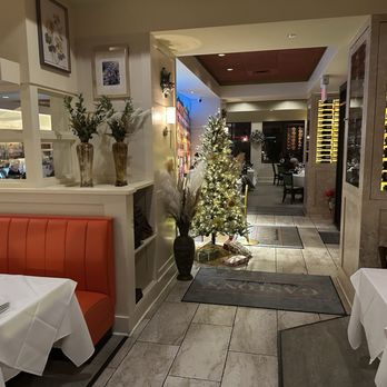 Gaston's Italian Steakhouse - Indoor - Italian Near Me - Virginia Beach, Virginia Gaston's Italian Steakhouse - Indoor - Italian Near Me - Virginia Beach, Virginia