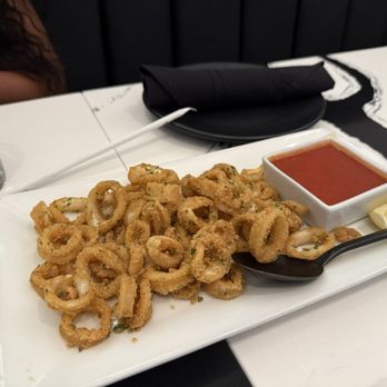 Lascala’s Fire - Calamari Fritti - Italian Near Me - Atlantic City, New Jersey Lascala’s Fire - Calamari Fritti - Italian Near Me - Atlantic City, New Jersey