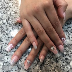 Gracious Nails