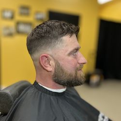 Onyx Beauty Supply Salon & Barbershop - Mid fade and beard cleanup