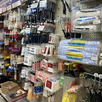 Ferreteria JB - Hardware Stores Near Me - Guaynabo, Puerto Rico