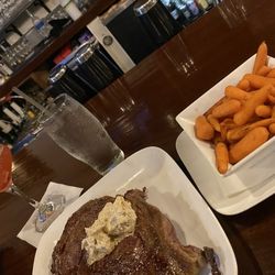 Steak, carrots, and a sour puss drink can't go wrong