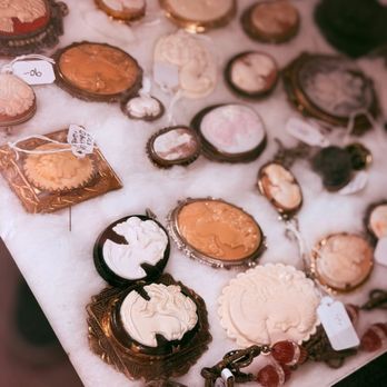 Sweet Lorain - Antiques Near Me - Cleveland, Ohio