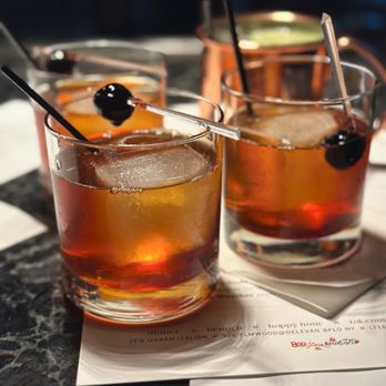 JT’s Restaurant - two glasses of cocktail - Pizza Near Me - Buffalo, New York