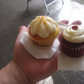 Hokulani Bake Shop - Bakeries Near Me - Honolulu, Hawaii