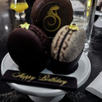 Salamander - desert , custom macaroons - Hotels Near Me - Washington, DC, District of Columbia